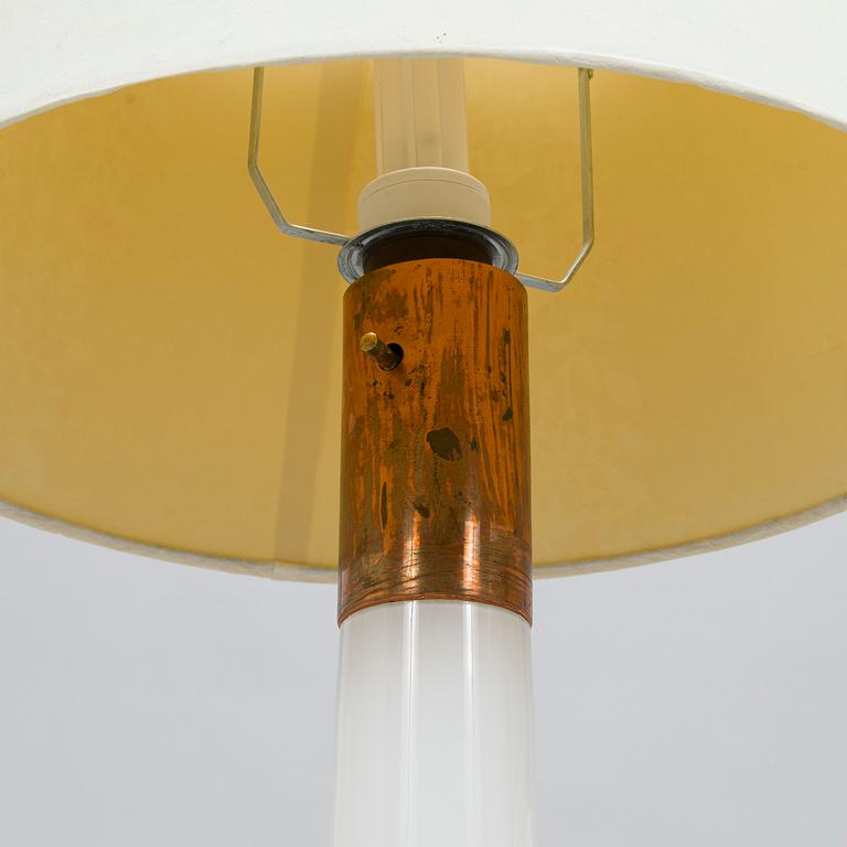 Lisa Johansson-Pape, pöytävalaisinpari, malli 46-017, Stockmann Orno 1960-luku.