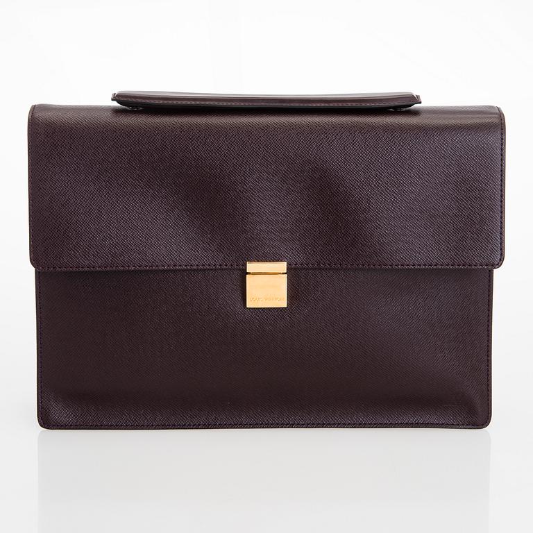 Louis Vuitton, "Taiga Porte Documents Angara", salkku.