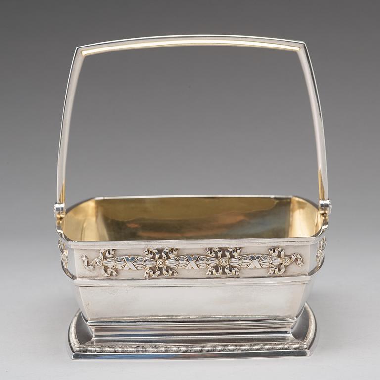 FABERGÉ, korg, silver, Moskva 1894.