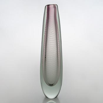Gunnel Nyman, A glass vase signed, G. Nyman, Nuutajärvi Notsjö.