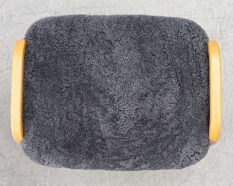 Yngve Ekström, sidobord och fotpall, "Lamino", Swedese, Sweden, 2000-tal.