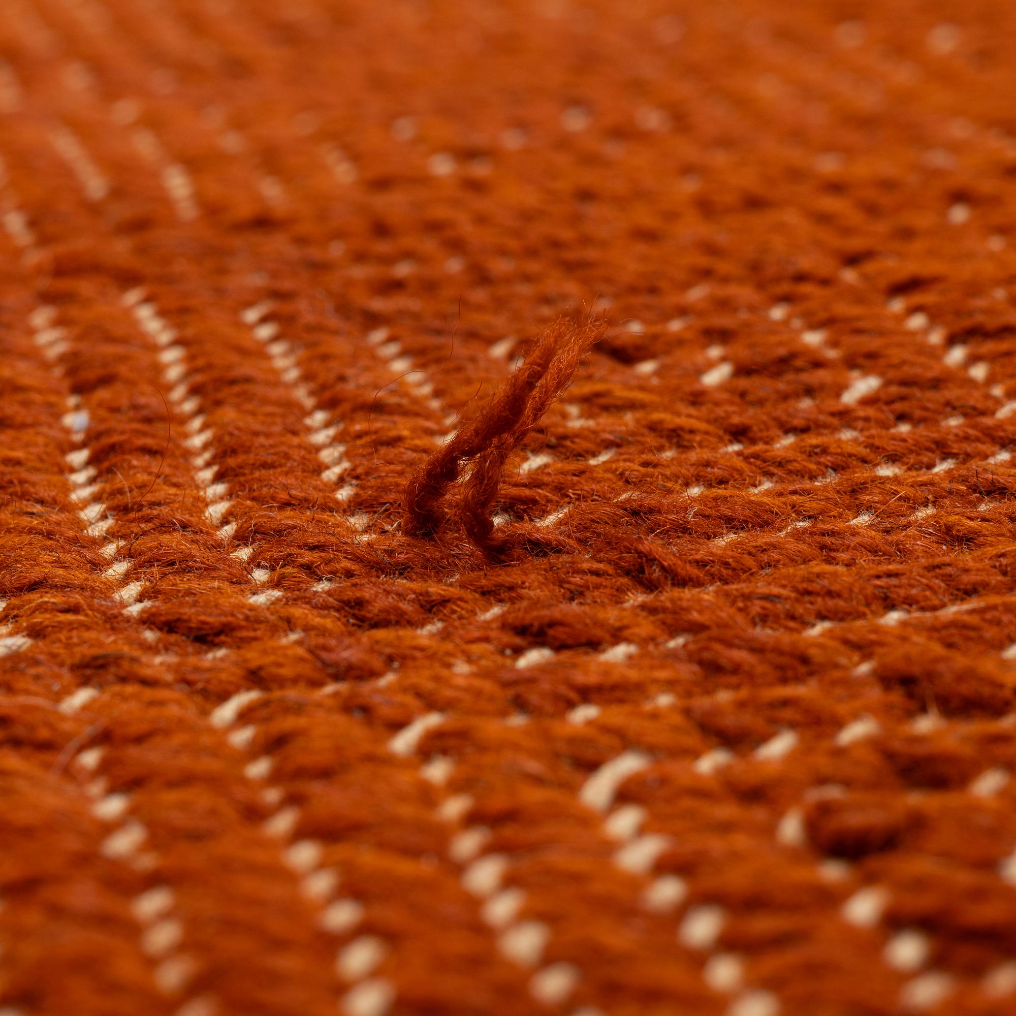 Matta, slätväv ryarelief, ca 200 x 190 cm.