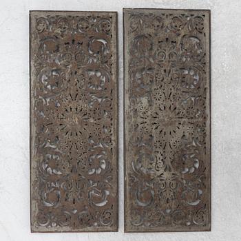 Dekorelement, ett par, tidigt 1900-tal.