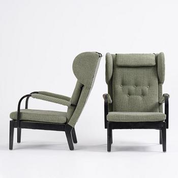 Kooperativa Förbundets Arkitektkontor, a pair of armchairs, executed by Gemla, Diö, 1930s.