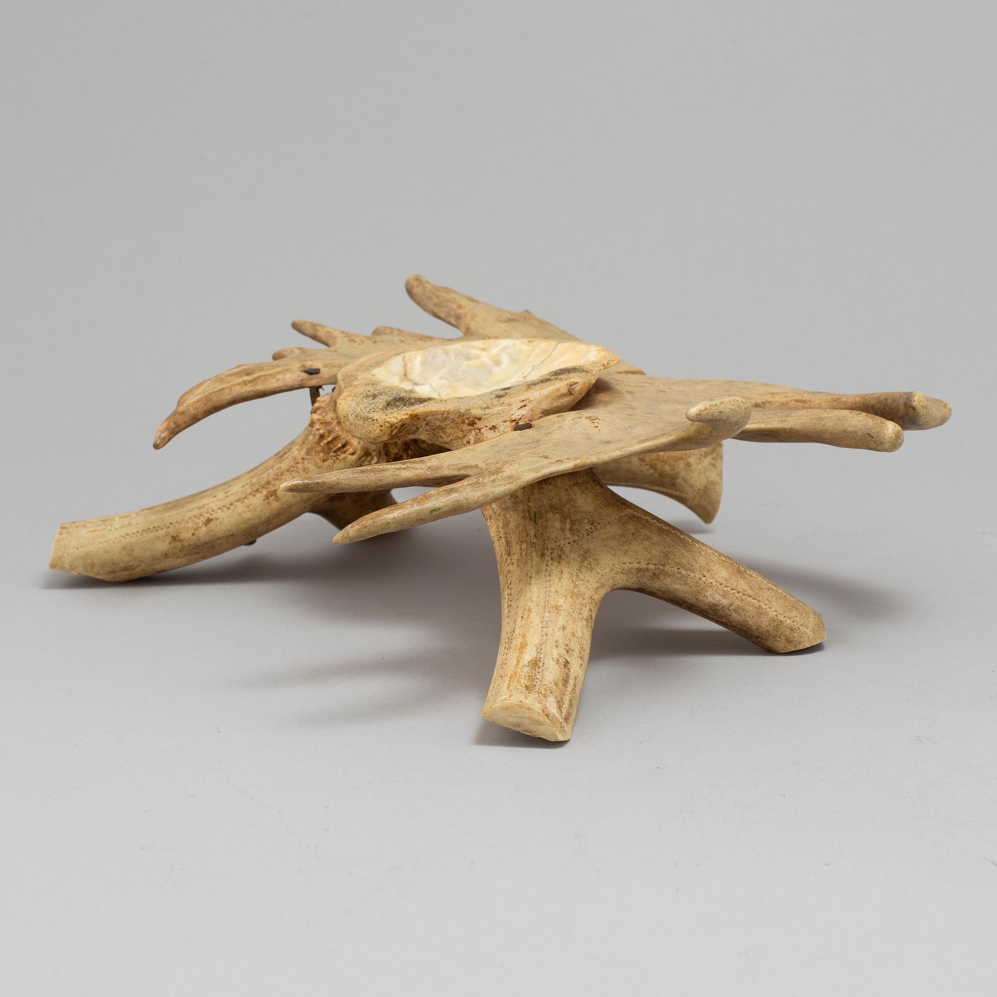 NILS NILSSON SKUM, hornmontage/skål, signerad och daterad 1933.