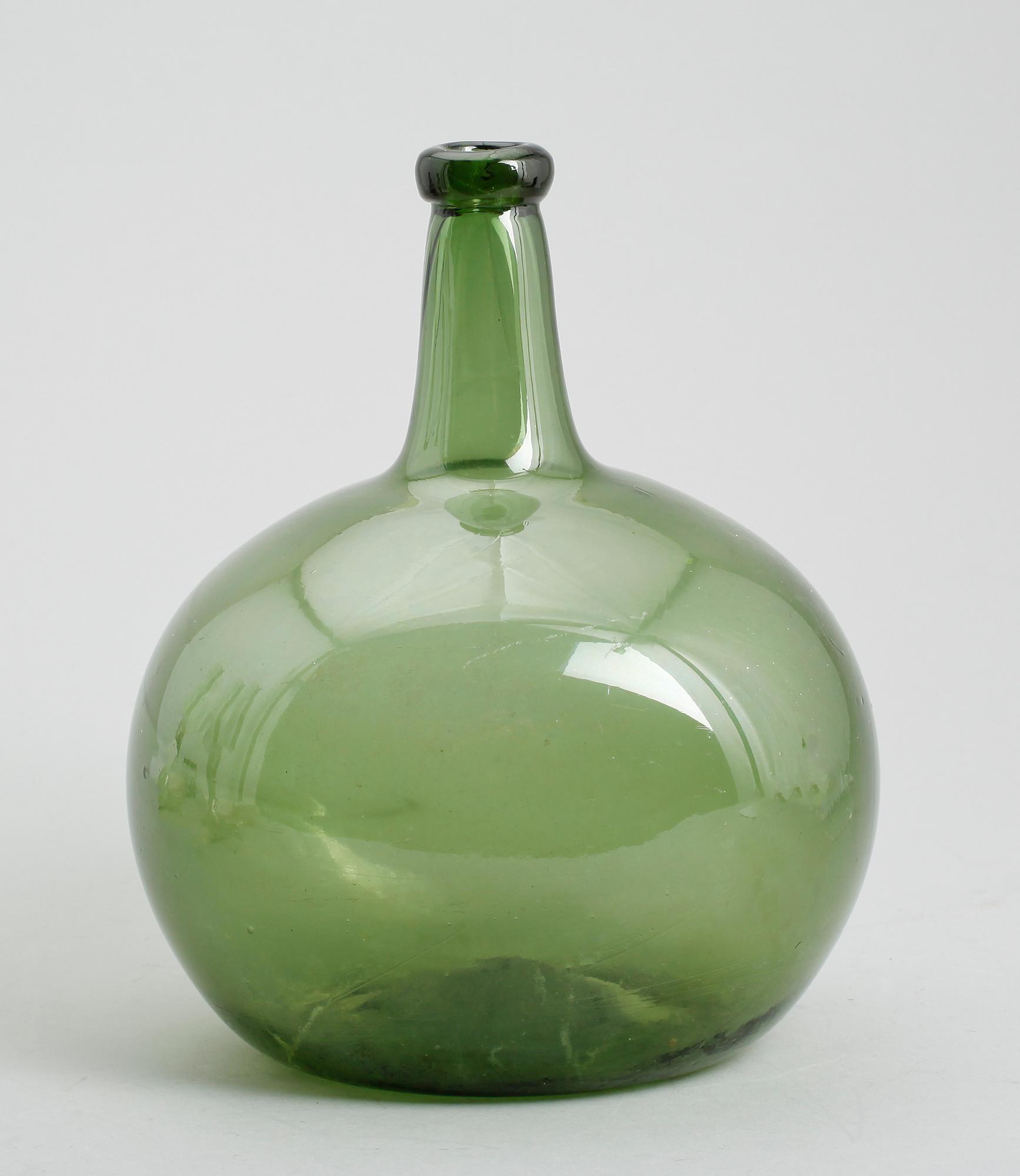FLASKA, grönt glas, 1700-/1800-tal.