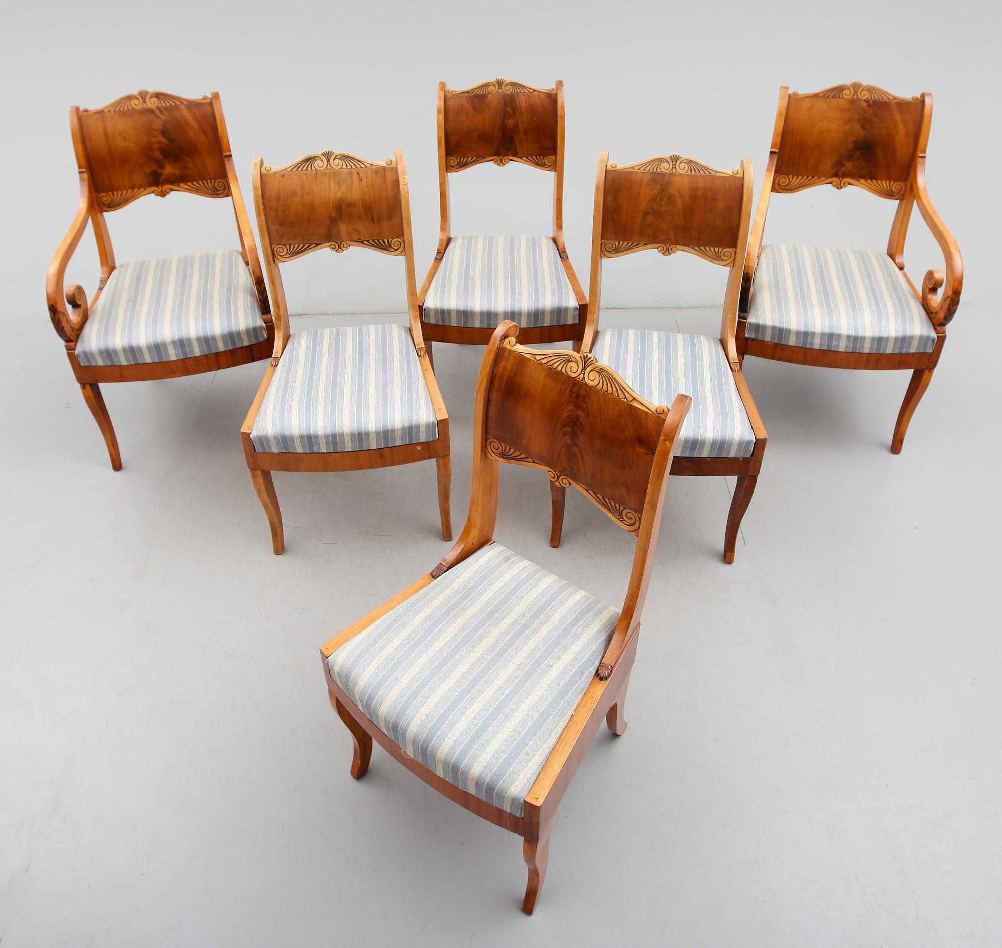 STOLAR, 4 st, SAMT KARMSTOLAR, 2 st, möjligen Baltikum, 1800-talets mitt.