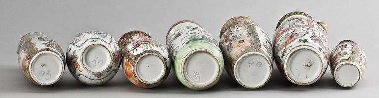 VASER, 7 st olika, porslin, Kanton, Kina 1800-tal.