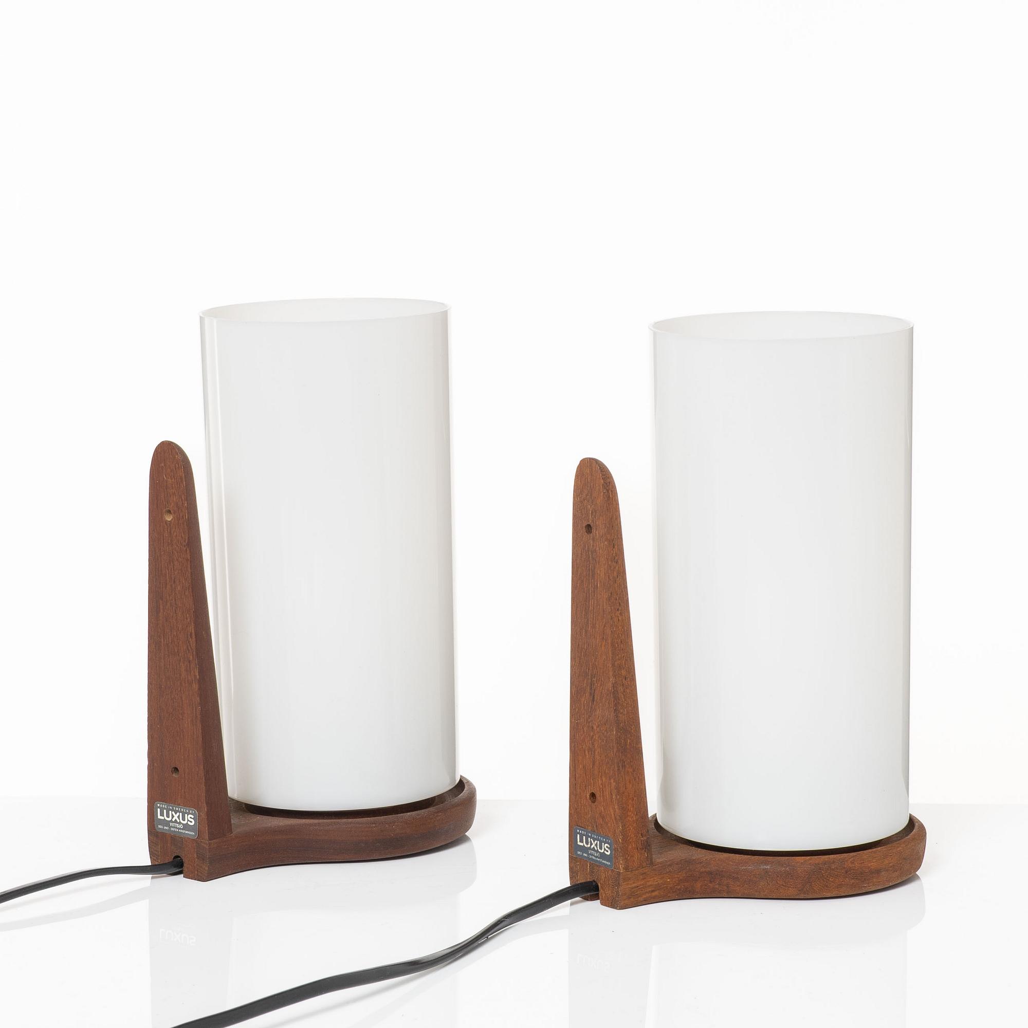 Uno & Östen Kristiansson, vägglampor, ett par, Luxus, 1960-tal.