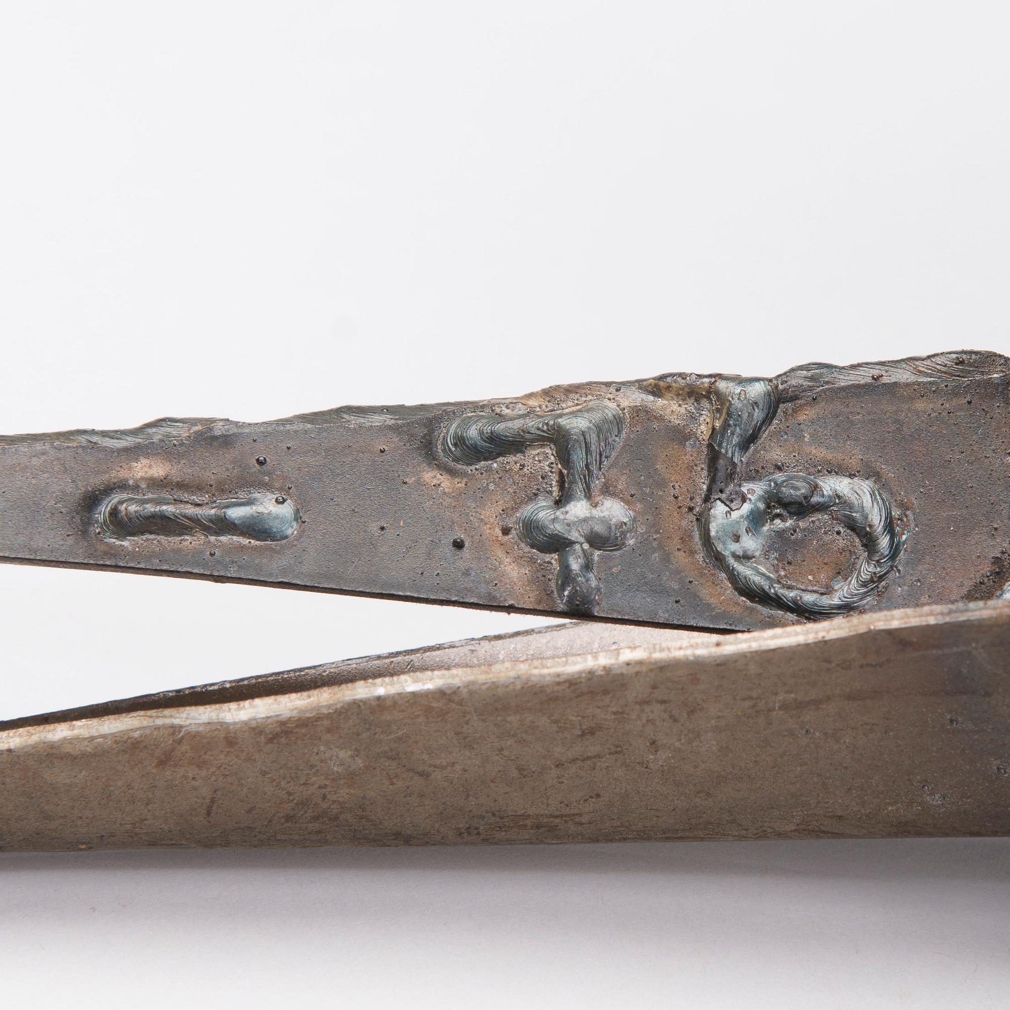 VEIKKO HAUKKAVAARA, skulptur, metall, signerad VH och daterad -76.