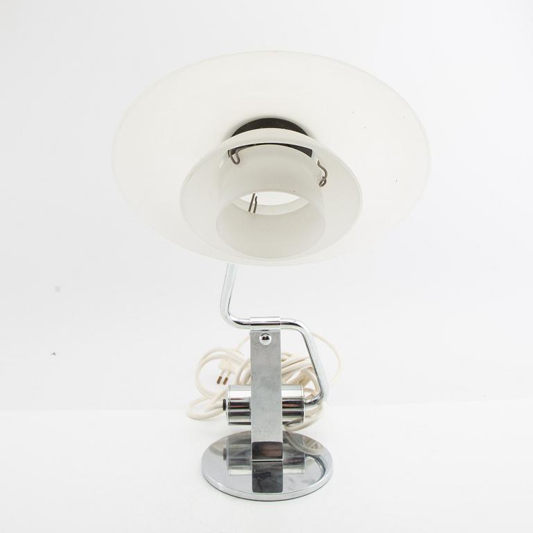 Poul Henningsen, pianolampor/kiplampor, ett par, "PH-2/1", Louis Poulsen, Danmark, 1900-tal.