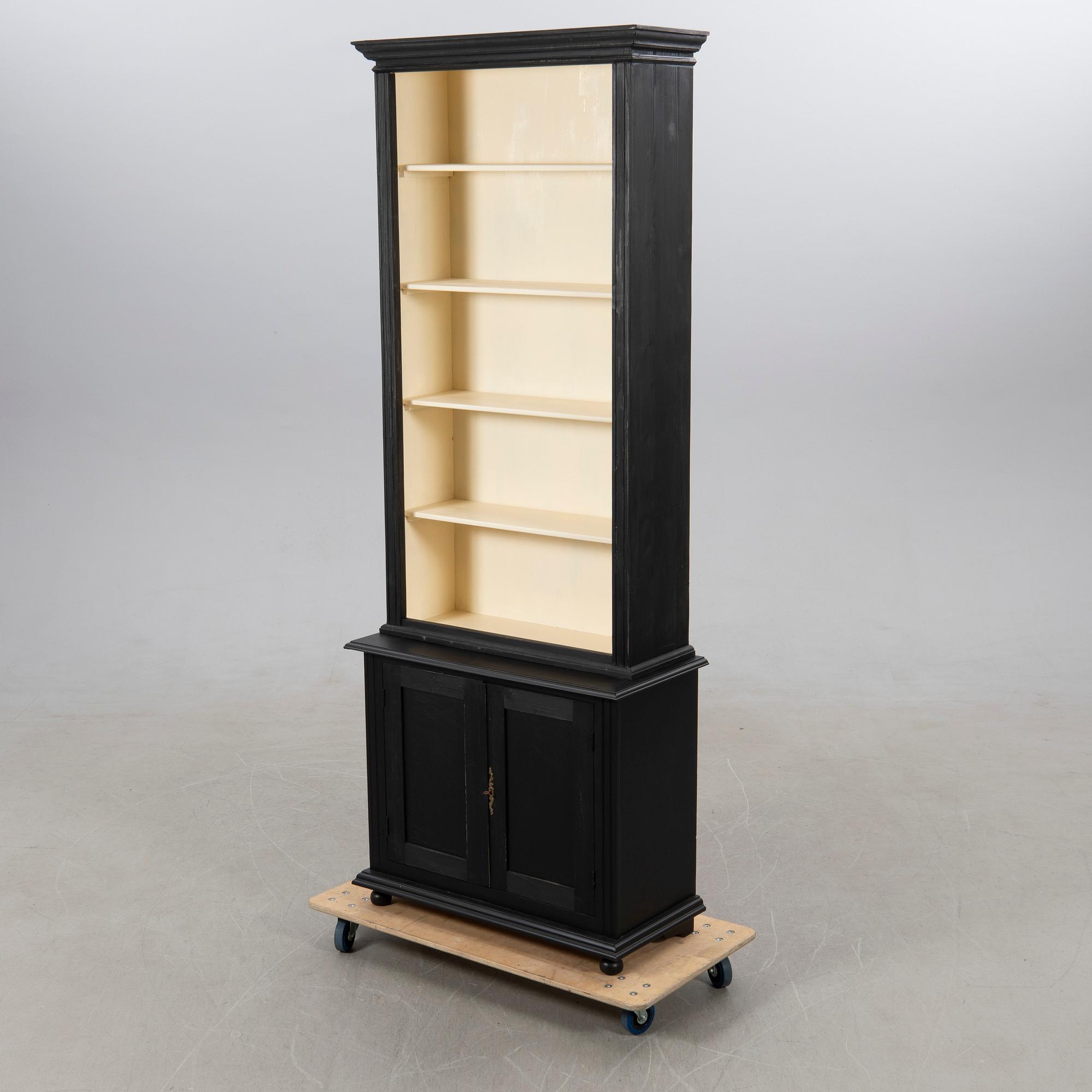 Bookcase, first half of the 20th century.