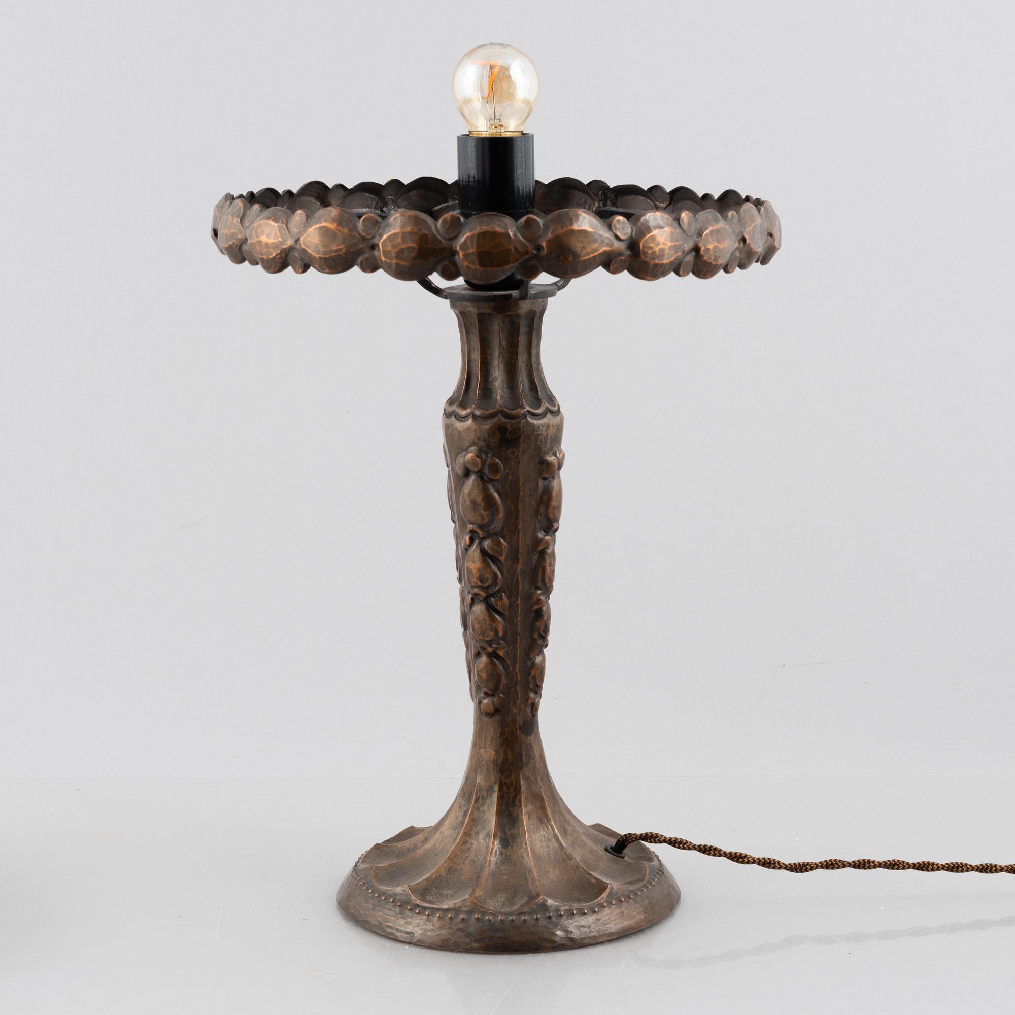 Harald Notini, attributed to. A table lamp, model number 6735, Arvid Böhlmarks Lampfabrik, Stockholm 1919-1928.