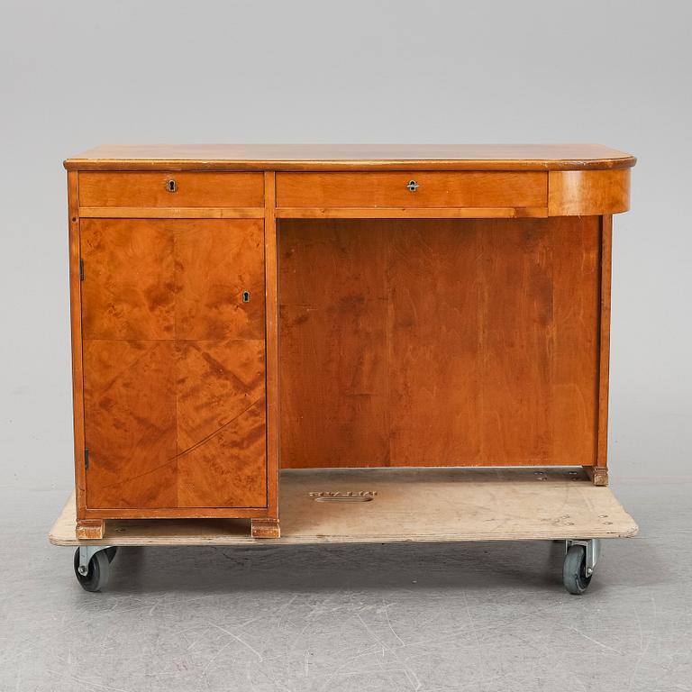 A 1930's writing desk.