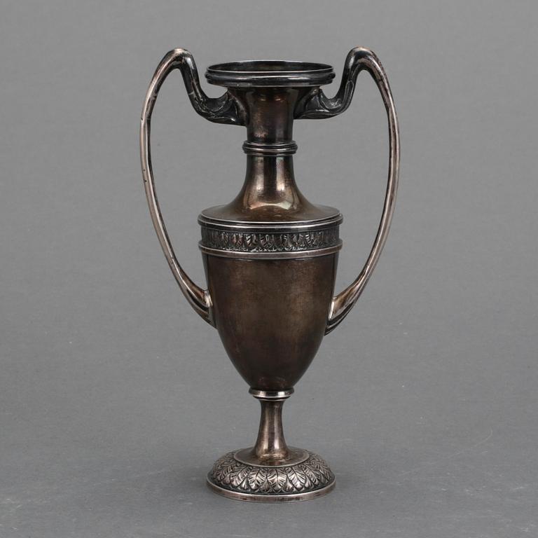 POKAL, silver, Ryssland, 1908-1917. Vikt 174g.