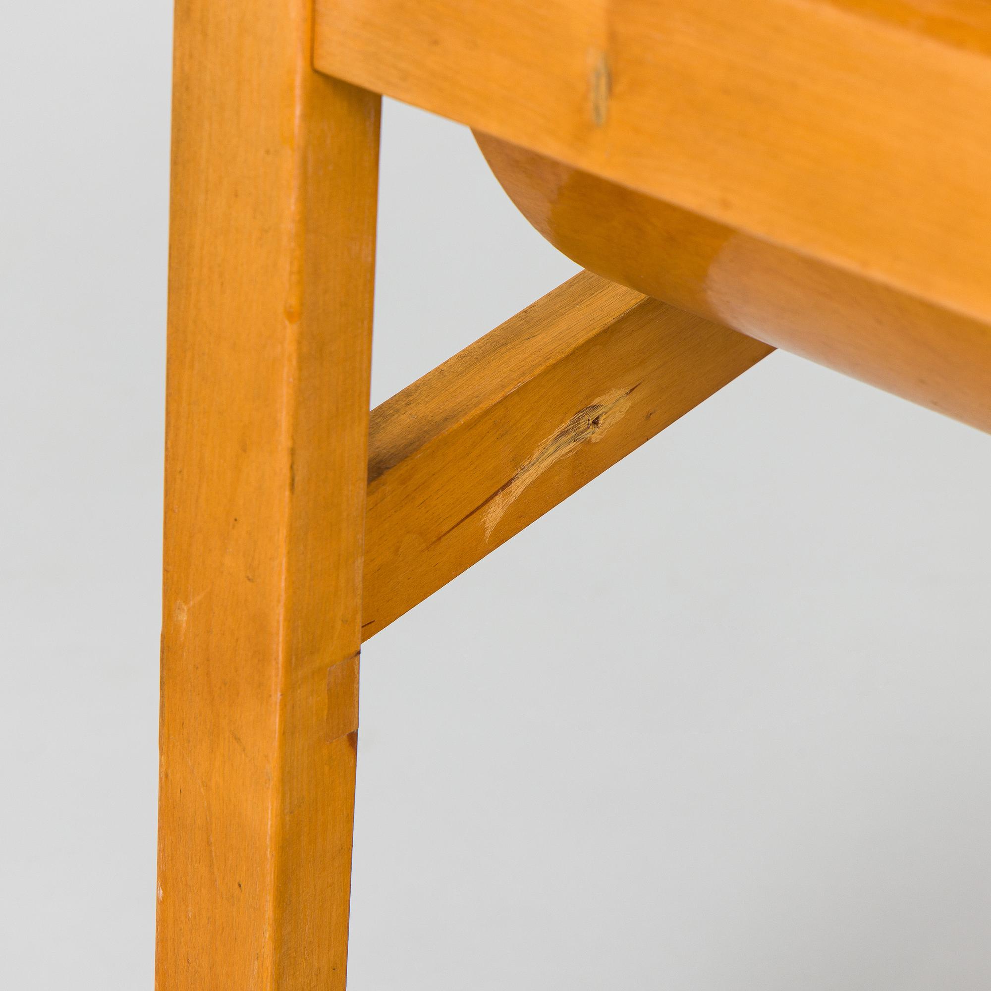 Alvar Aalto, karmstol, modell 51, för OY Huonekalu- ja Rakennustyötehdas A.B. Finland 1930-tal.