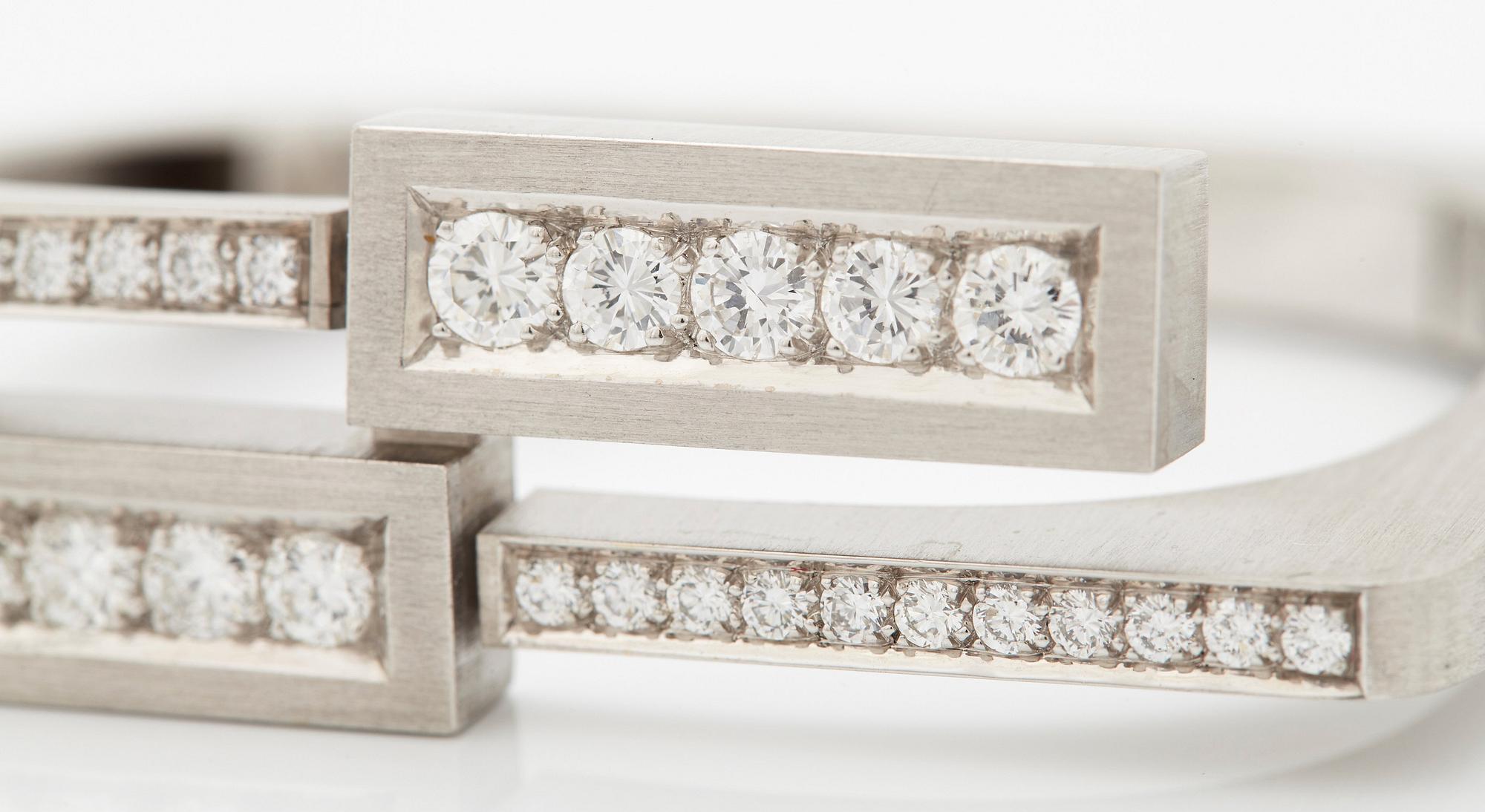 TRUDEL a bangle likely designed by KURT AEPLI.