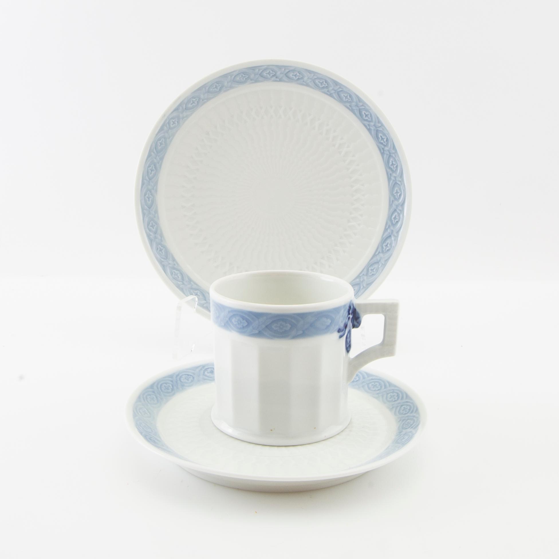 Arnold Krogh, service approx. 66 pcs "Blue Fan", Royal Copenhagen Denmark.