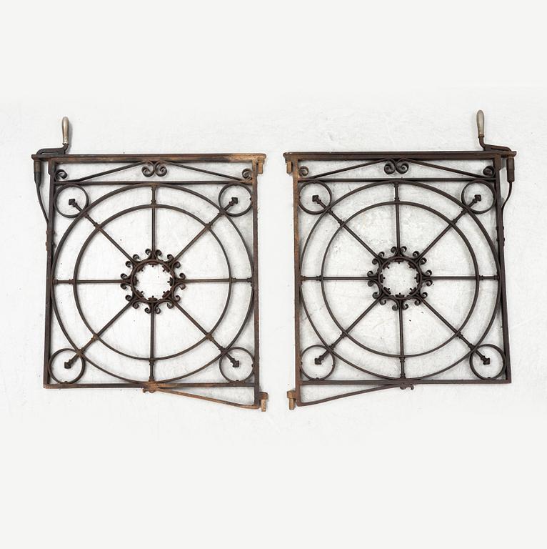 A pair of iron gates, 19th /20th Century.
