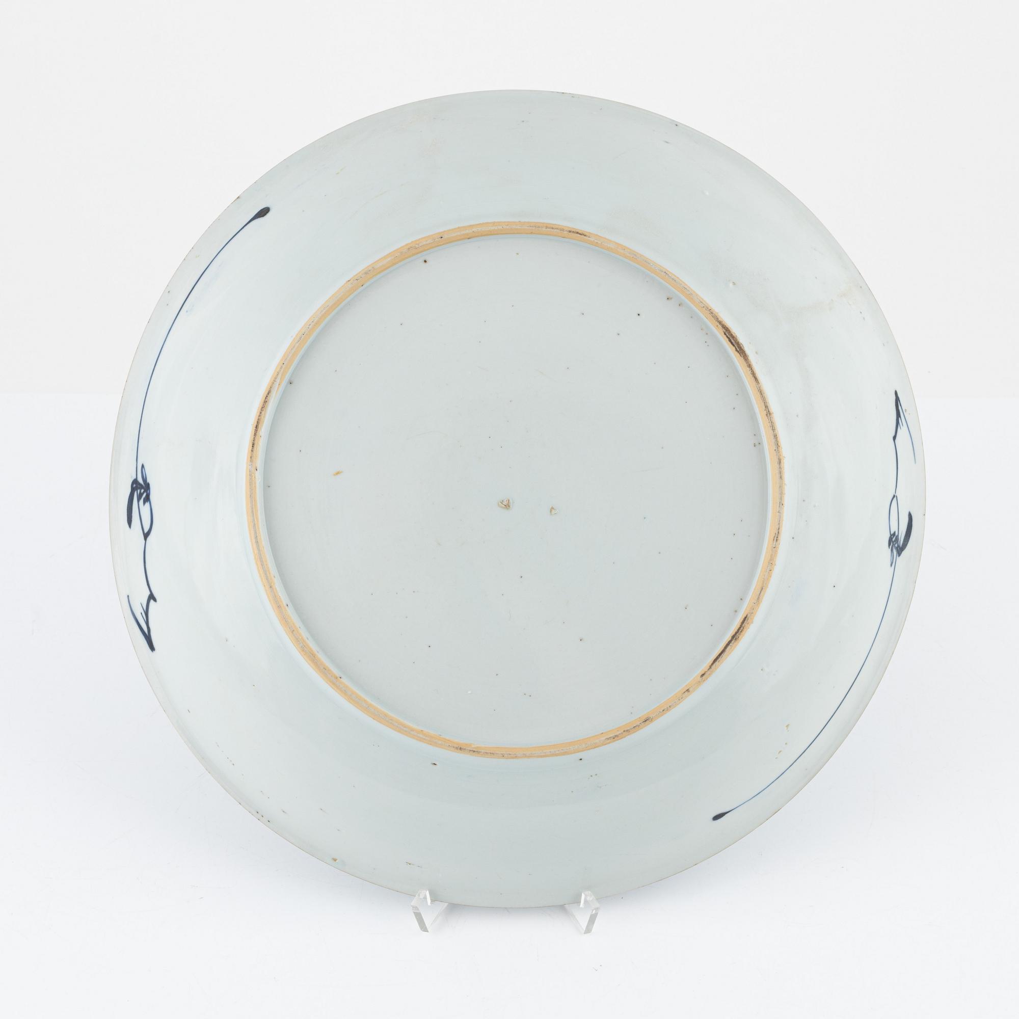 A blue and white porcelain dish, China, 18th century.