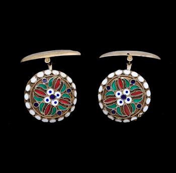 MANSCHETTKNAPPAR, ett par, silver/cloisonné, Ryssland, 1800-talets slut. Totalvikt 8 g.