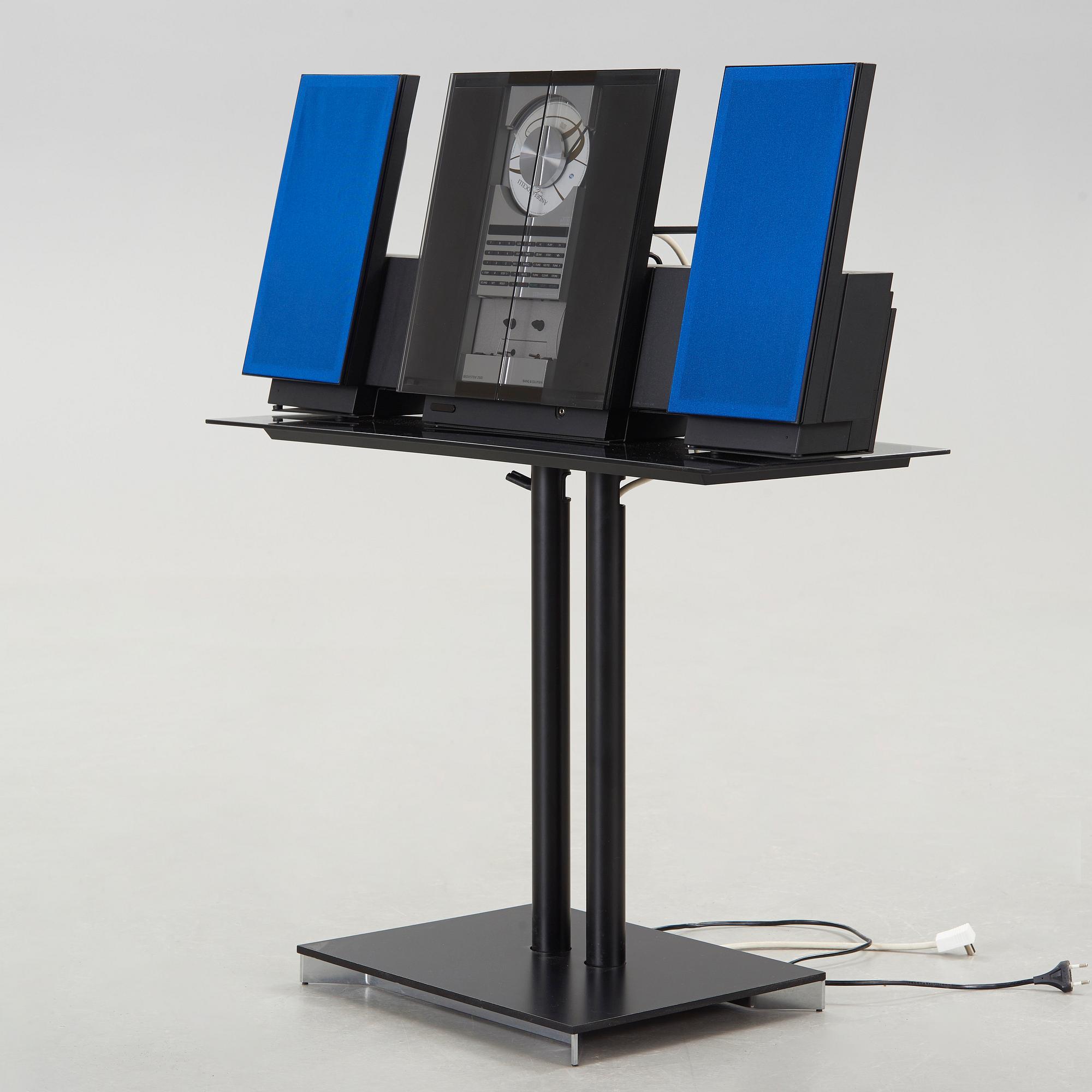 A Bang & Olufsen Beosystem 2500 1990s.