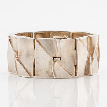 Björn Weckström, a bracelet, "Moon Bridge", silver. Lapponia, Helsinki 1971.