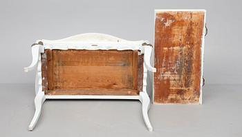 PÖYTÄ, rokokoo, 1700-luvun loppupuoli.