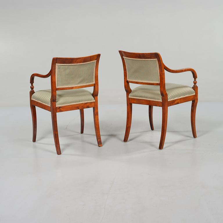 KARMSTOLAR, ett par, Karl Johan, 1800-talets första hälft.