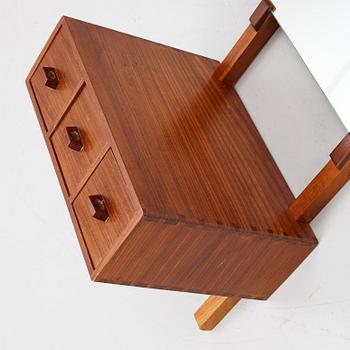 Uno & Östen Kristiansson,  hallmöbel/spegel med hylla, 1960/70-tal.