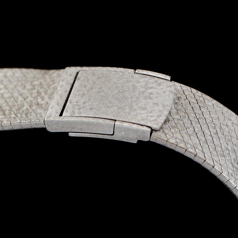 ARMBANDSUR, 18K vitguld med biljantslipade diamanter, Omega. Total vikt ca 55 g.