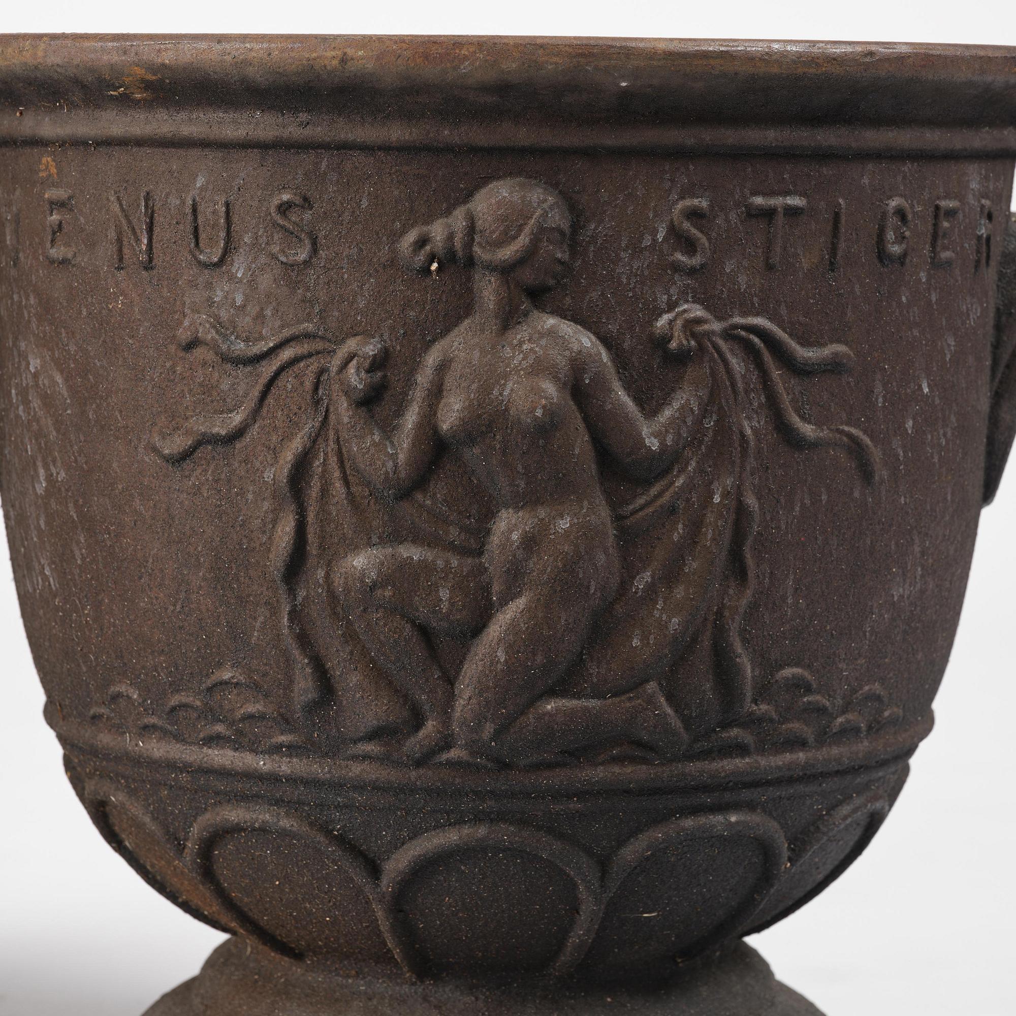 Ivar Johnsson, a pair of "Venus" cast iron urns, Näfveqvarns bruk, Swedish Grace.
