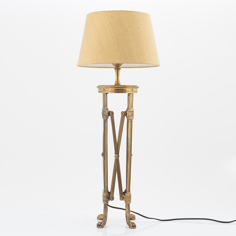 Bordslampa, 2000-tal.