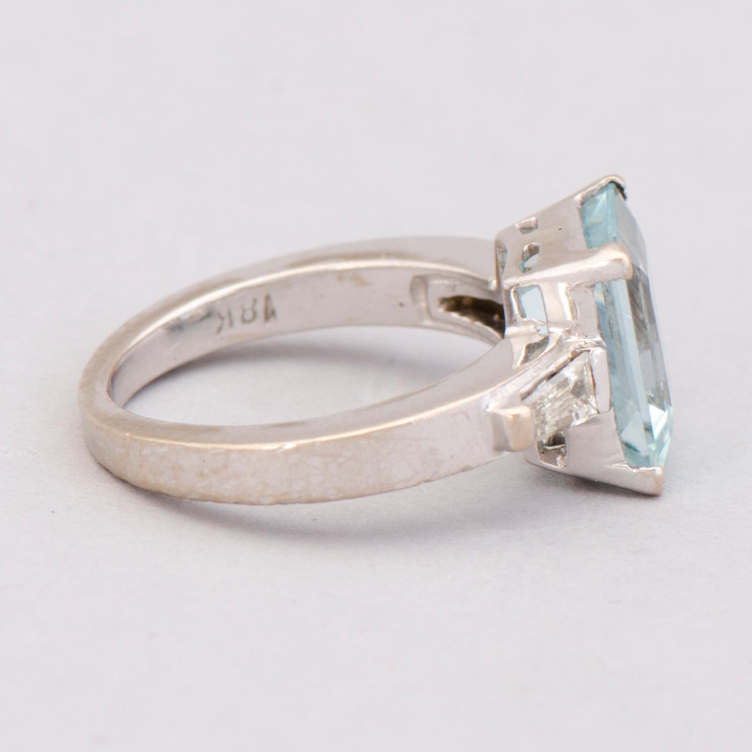 RING, akvamarin, diamanter, 18K vitguld.