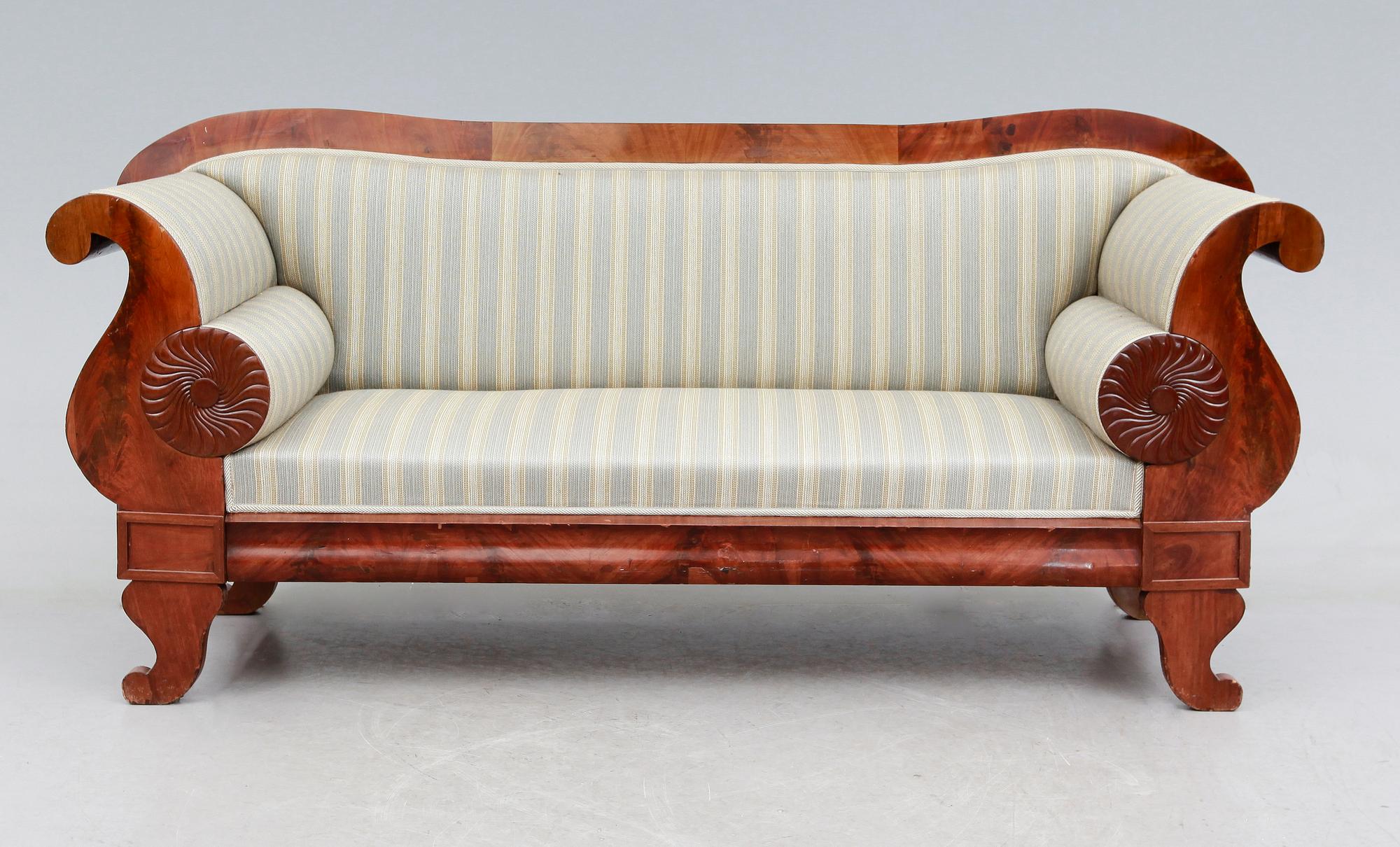 SOFFA, troligen Baltikum, 1800-talets första hälft.