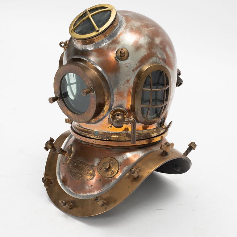 A 12-bolt diving helmet, Siebe Gorman, London, No 15013.