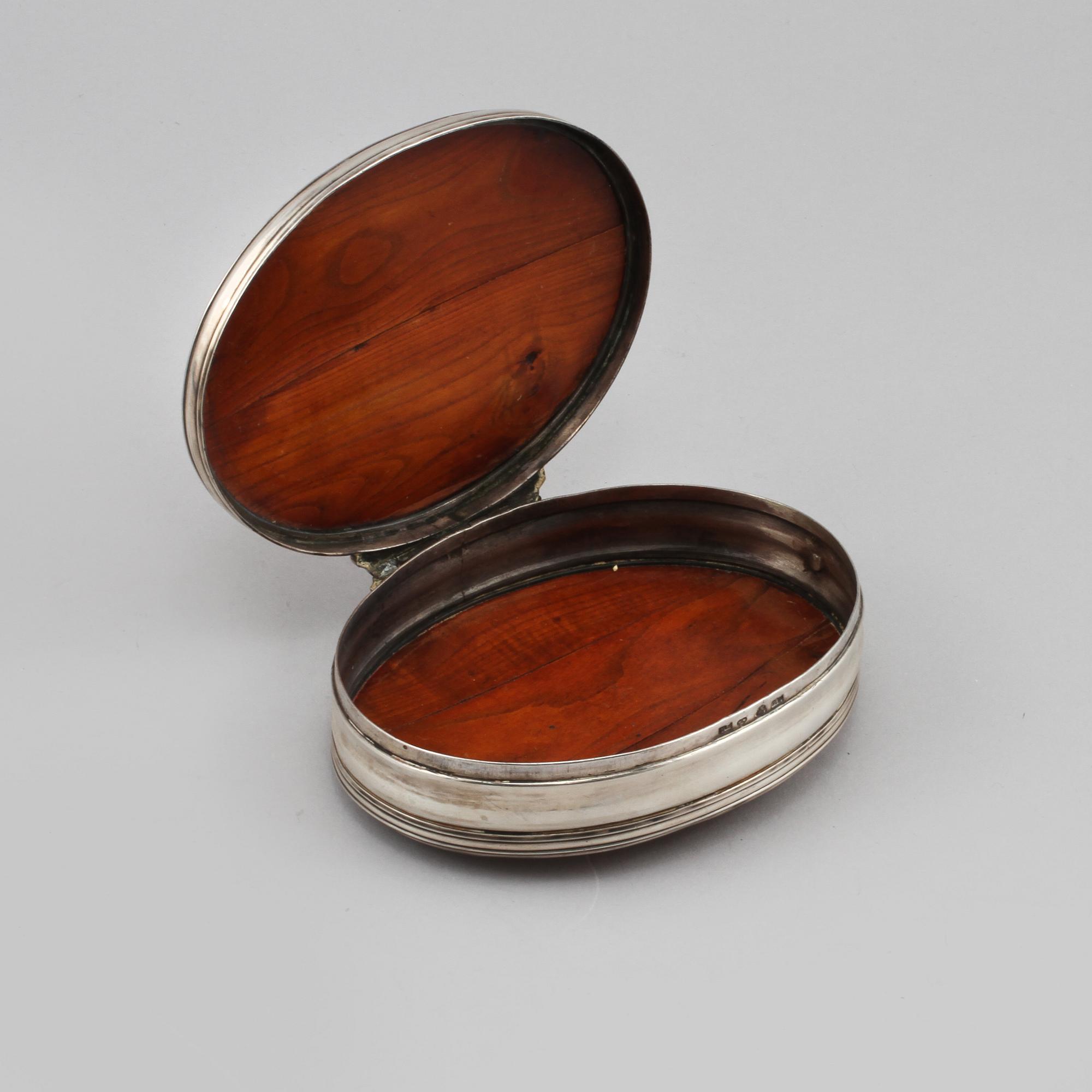 DOSA, silver och trä, troligen Erik Linderoth d y, Umeå, 1843.