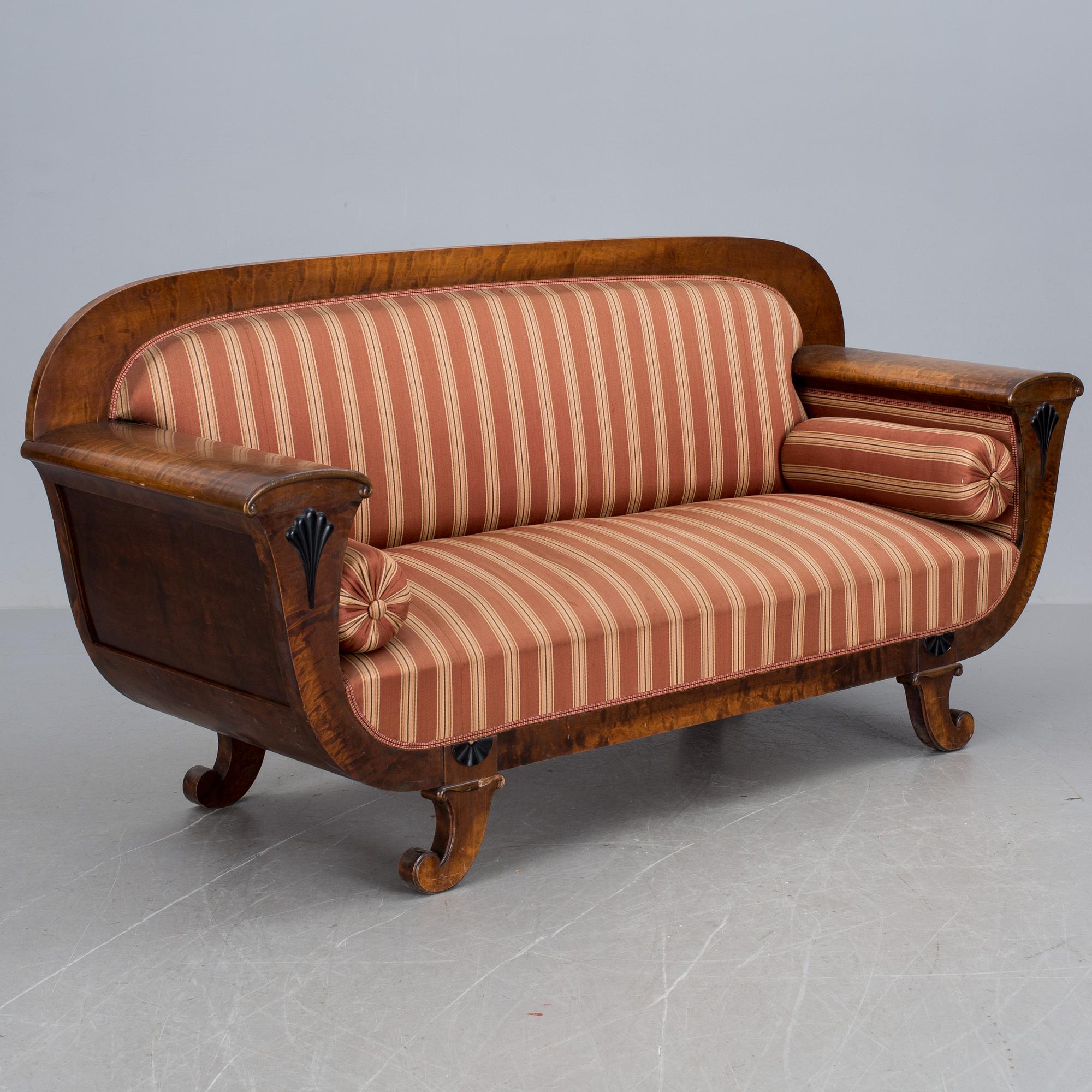 SOFFA, Karl Johan-stil, 1900-tal.