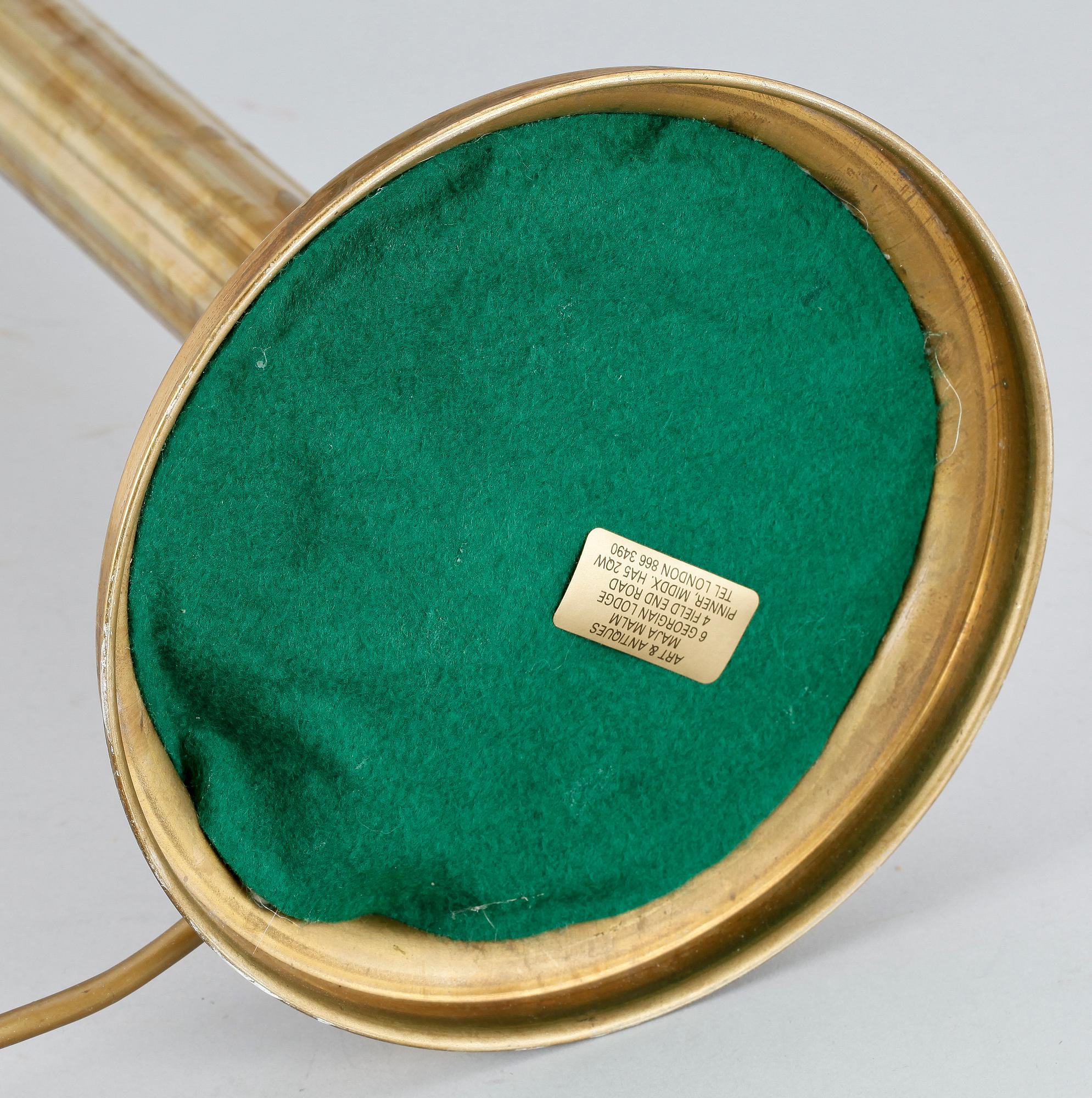 BORDSLAMPA, mässing, England. 1900-talets första hälft.