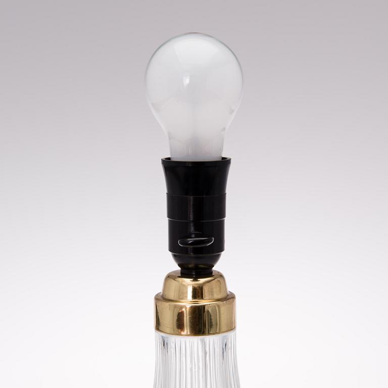 A table light manufactured by Nuutajärvi/Idman, 1948.