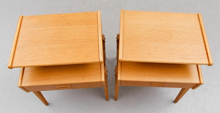 SÄNGBORD, 1 par, ek,1900-talets mitt.