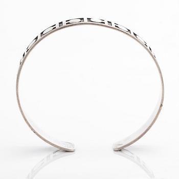 Börje Rajalin, armband och ring, silver. Kalevala Koru, Helsingfors 1973.