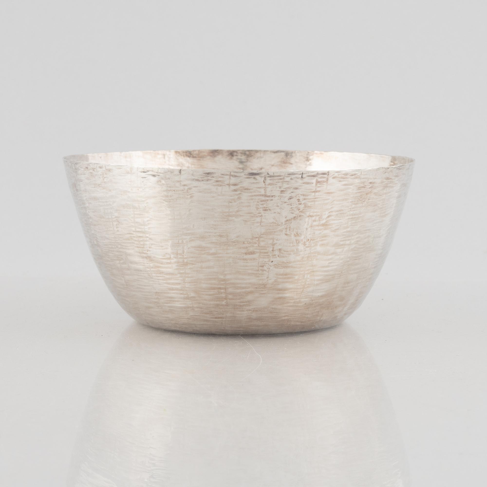 Tapio Wirkkala, a sterling silver bowl, Kultakeskus Oy, Hämeenlinna, Finland 1972.