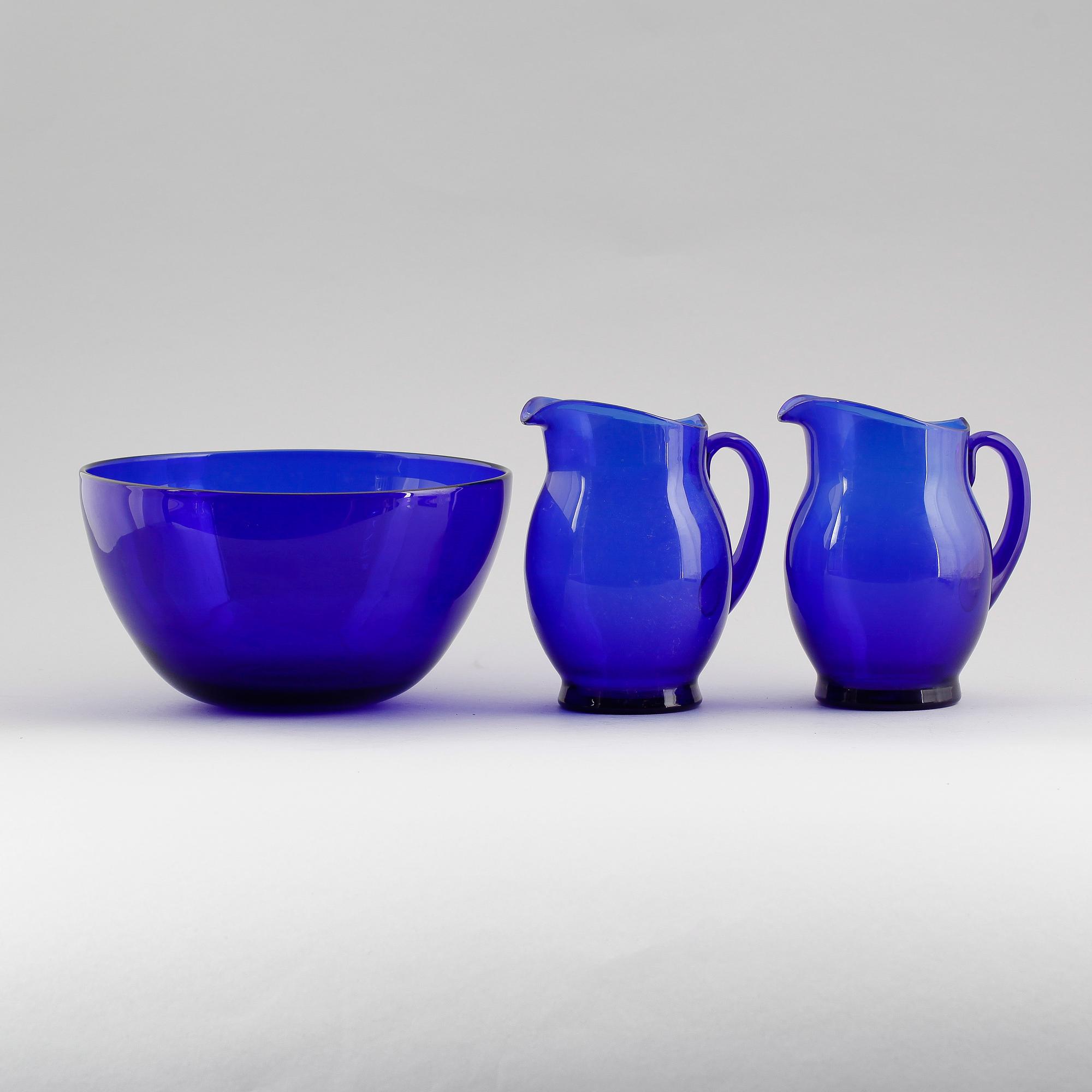 SKÅL OCH 2 KANNOR, glas, 1800-talets andra hälft.