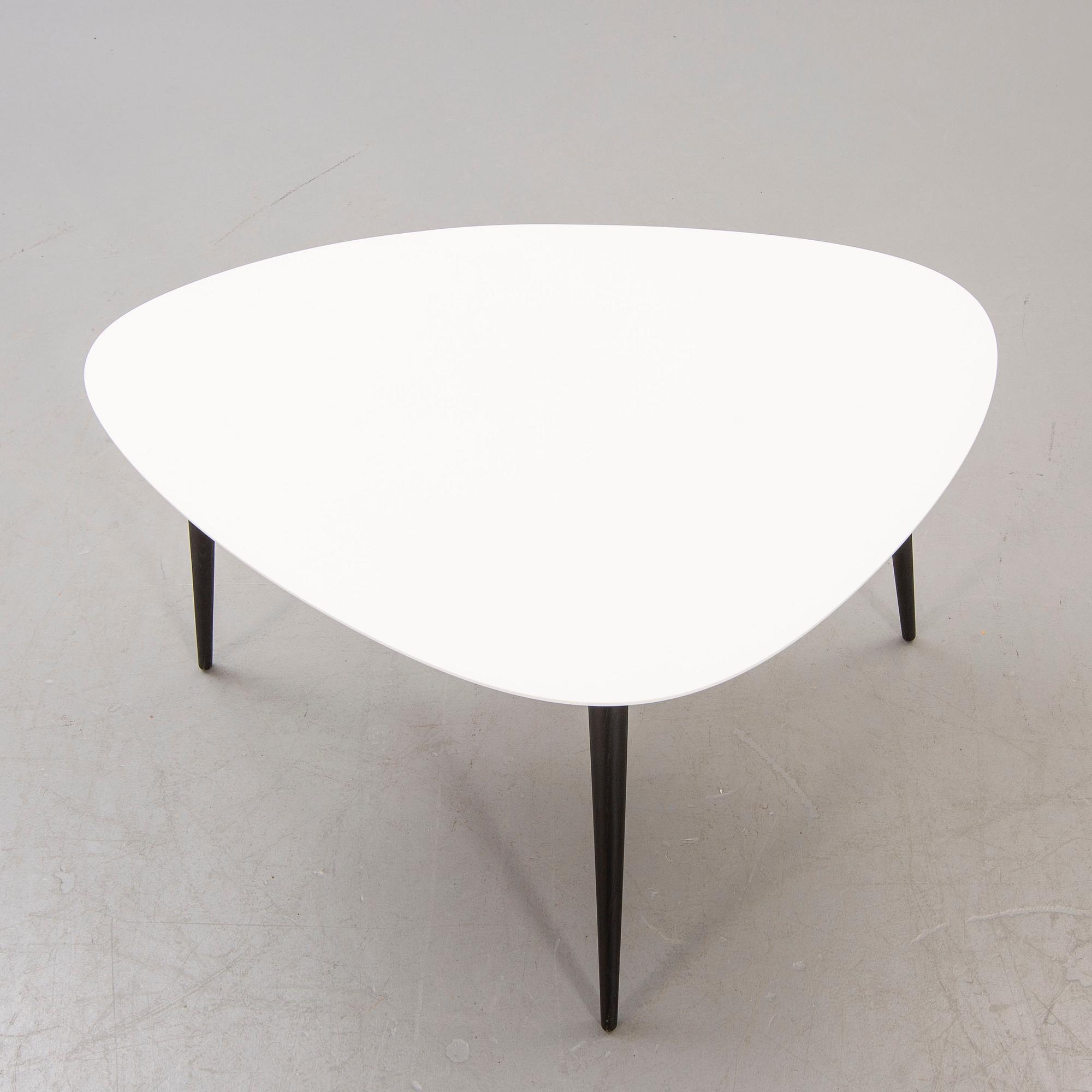 Thomas Pedersen, a laminate "Icicle 1230" coffee table for Fredericia furniture Denmark.