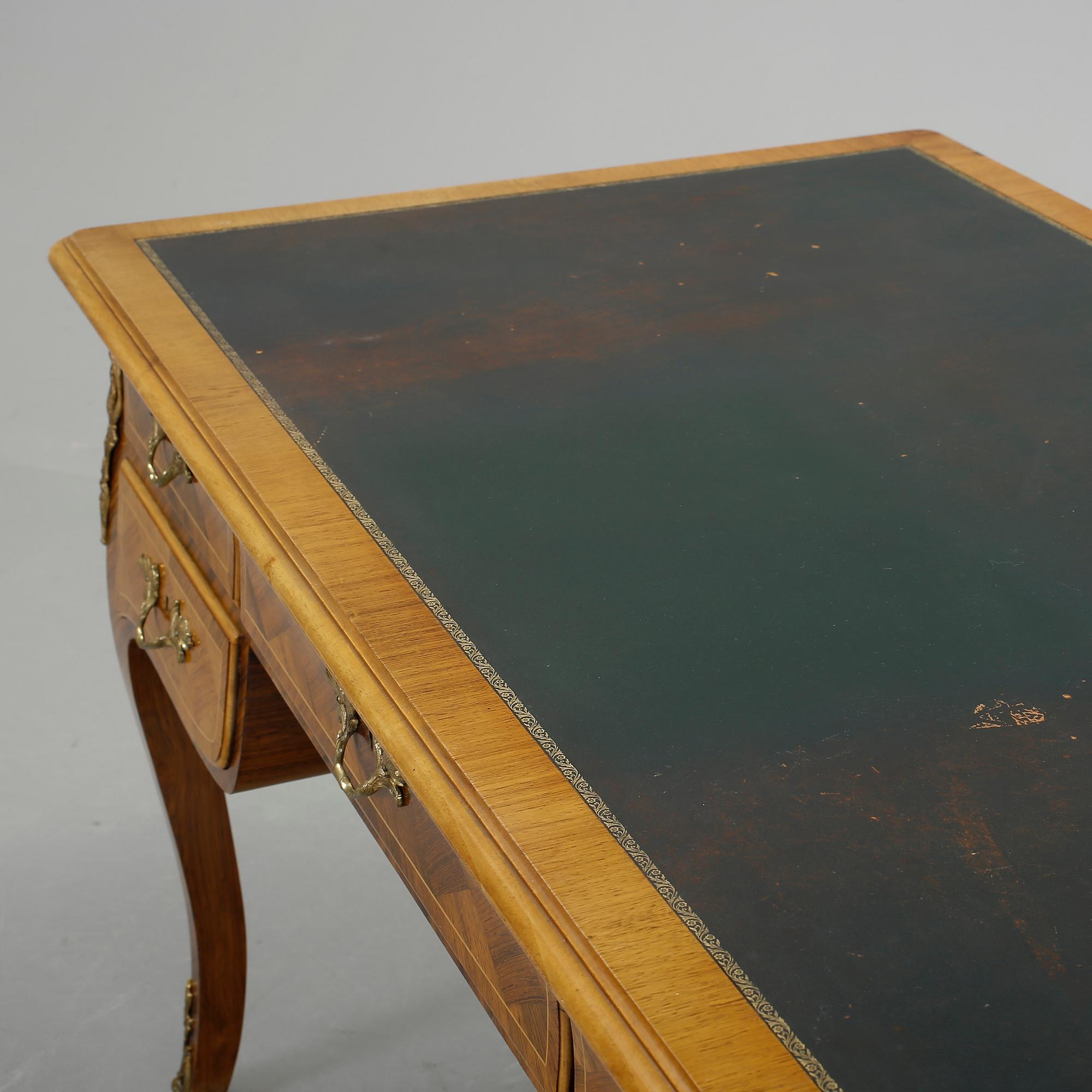 SKRIVBORD, rokokostil, 1800-talets slut.