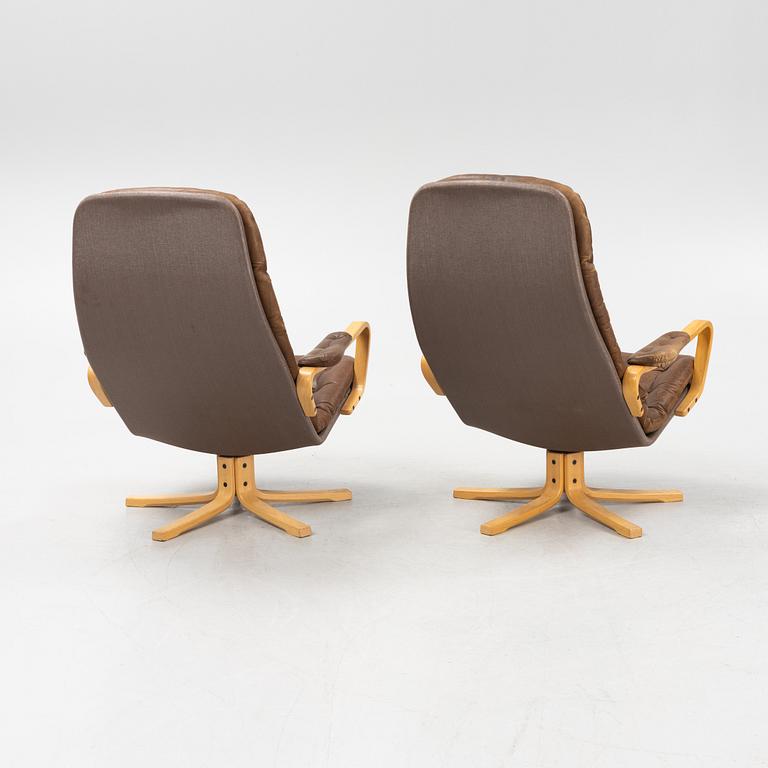 Sam Larsson,  fåtöljer, ett par "Mona Roto", Dux, 1970-tal.