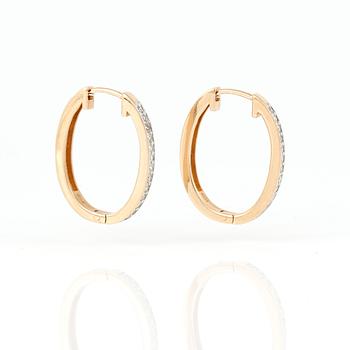 ÖRHÄNGEN, 14K guld med åttkantslipade diamanter tot ca 0,15 ct. Vikt 2,61 gram.
