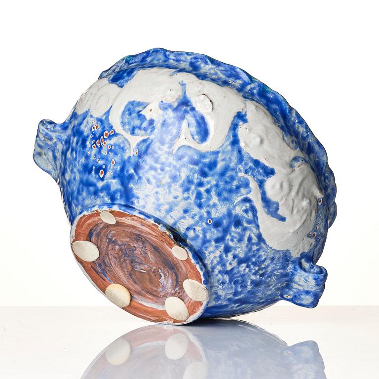 Riborg Böving, a faience bowl, Arvika, Sweden, early 20th century.