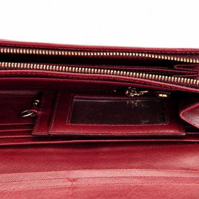 Prada, wallet.